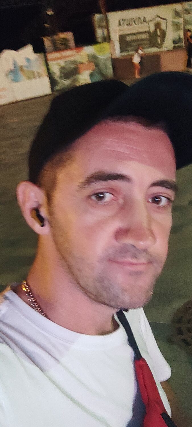  45327946   , 37 ,    