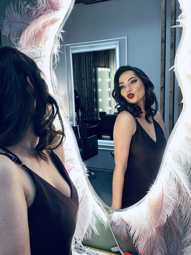  54599226  Nika, 30 ,    