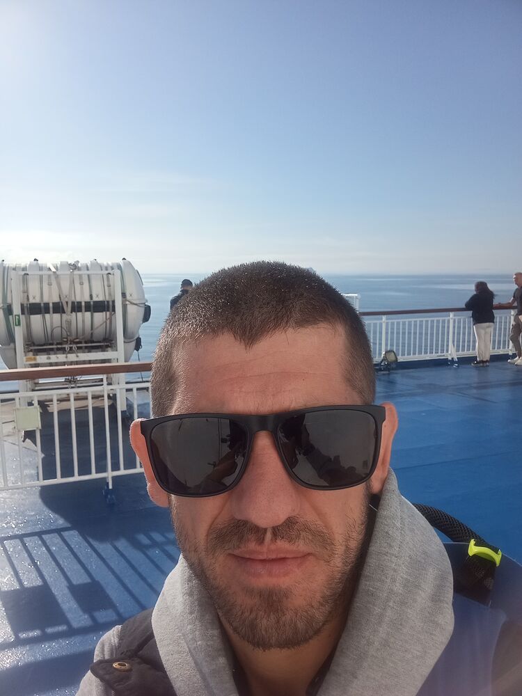  Kirkkonummi,   Serhii, 36 ,   ,   