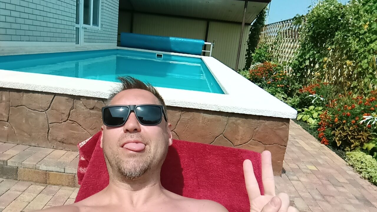  46494286  Ilya, 45 ,     
