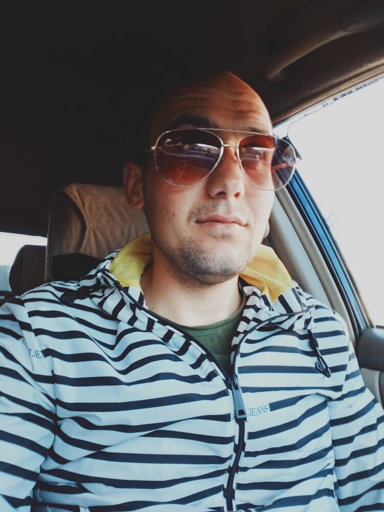  31938046  , 30 ,    