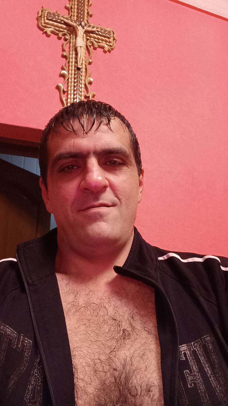  38602896  , 31 ,    