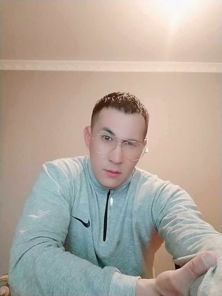  ,   Elbek, 42 ,   