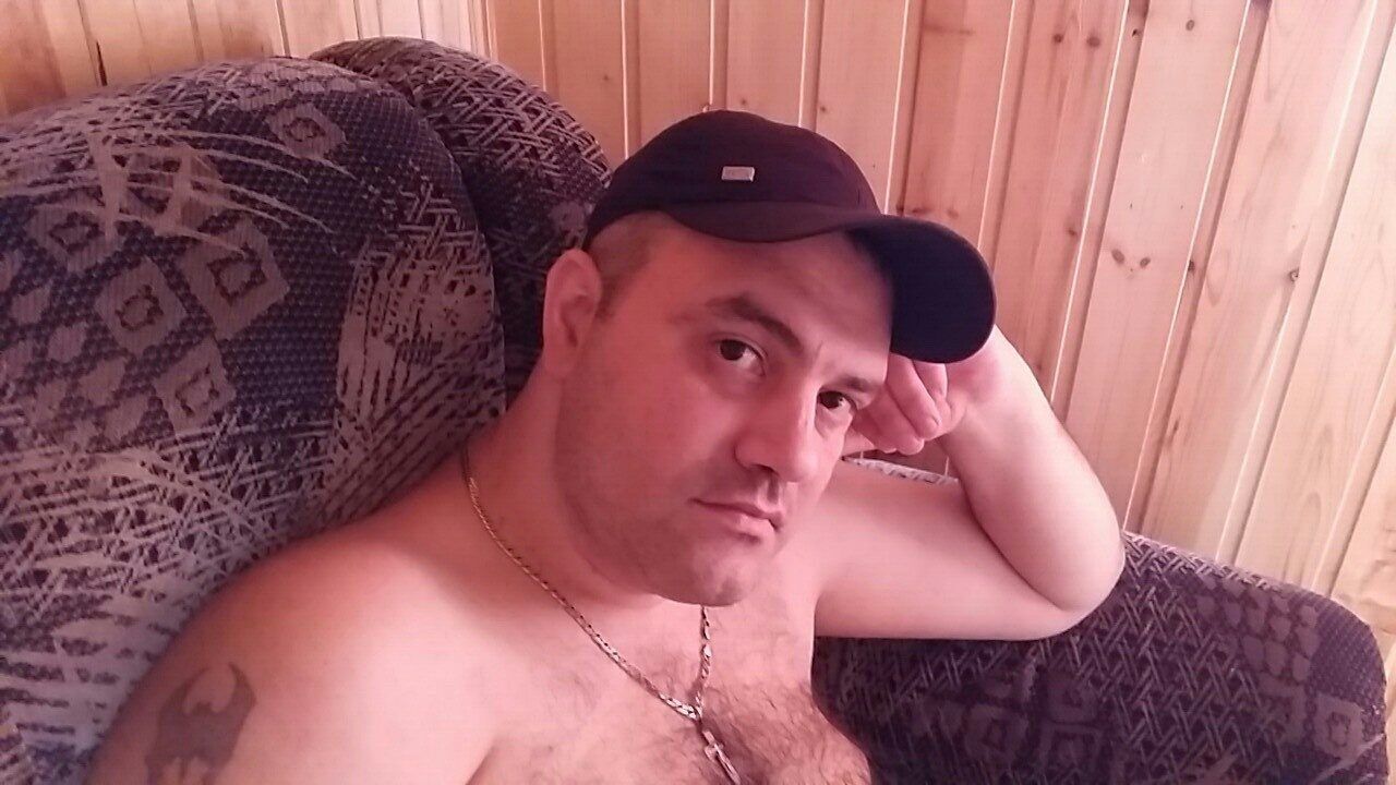  38970516  , 42 ,    
