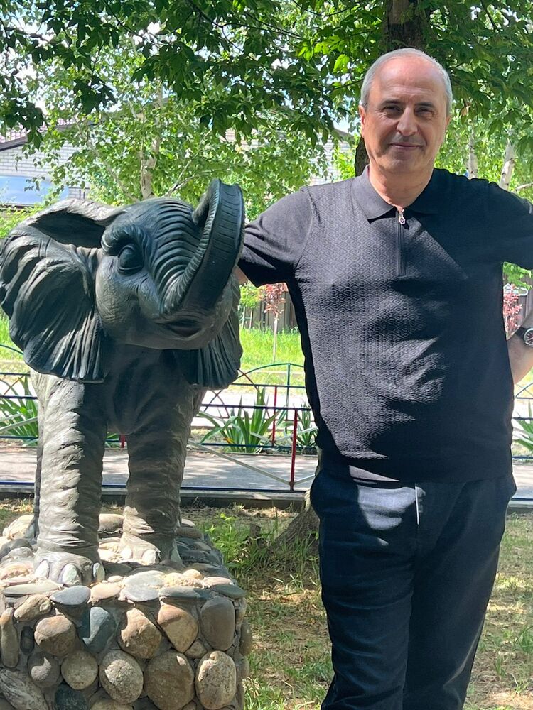 ���� 27106506 ������� Levon, 51 ���, ���� ���������� � ����������