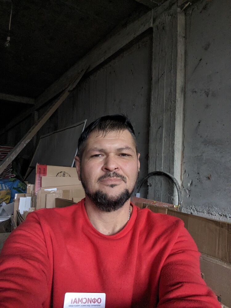 41256926  Stiven, 45 ,     