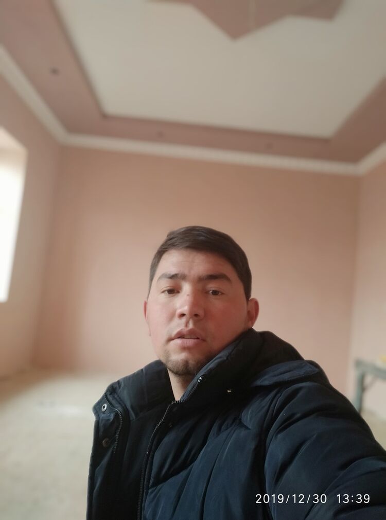  ,   Oybek, 31 ,  