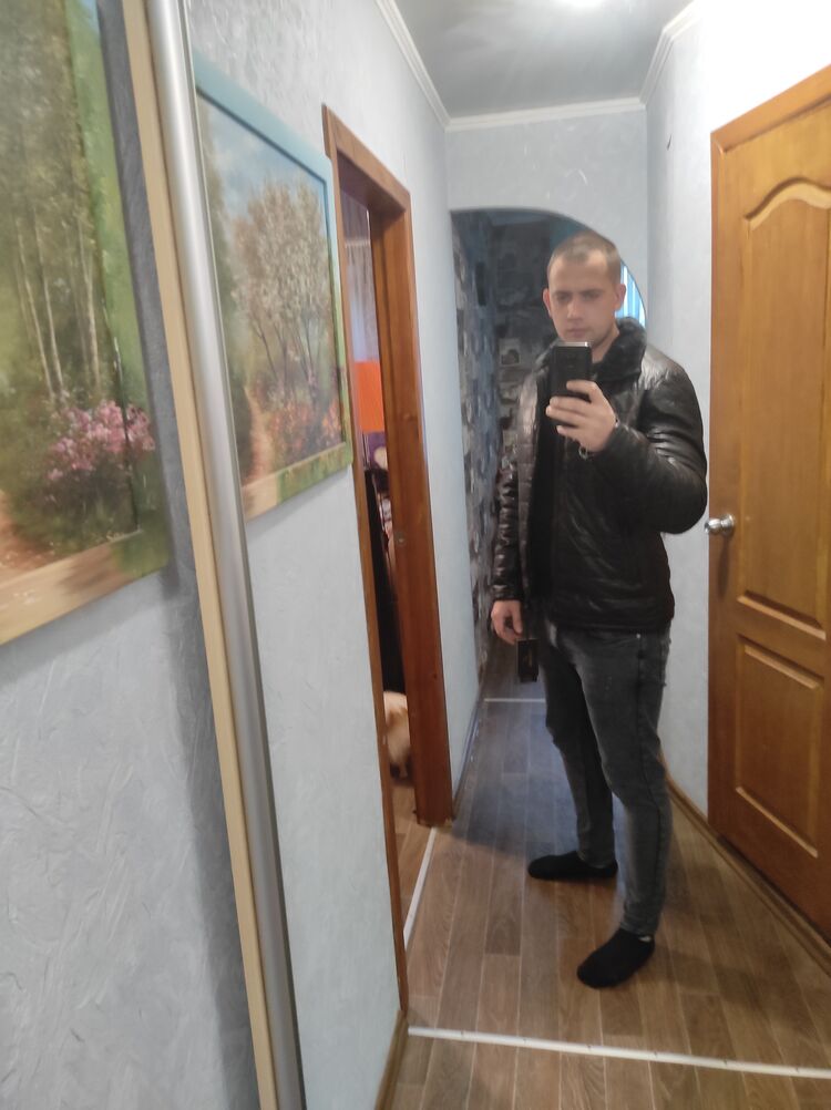 ,   Serhii, 33 ,   ,   , c , 