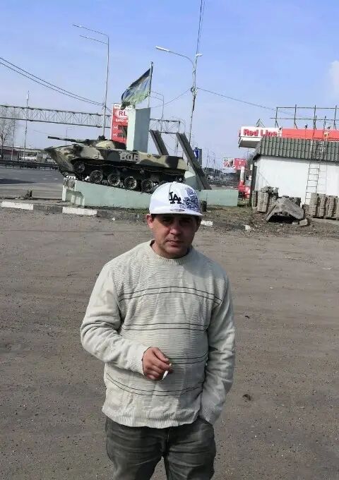  46598356  , 33 ,    
