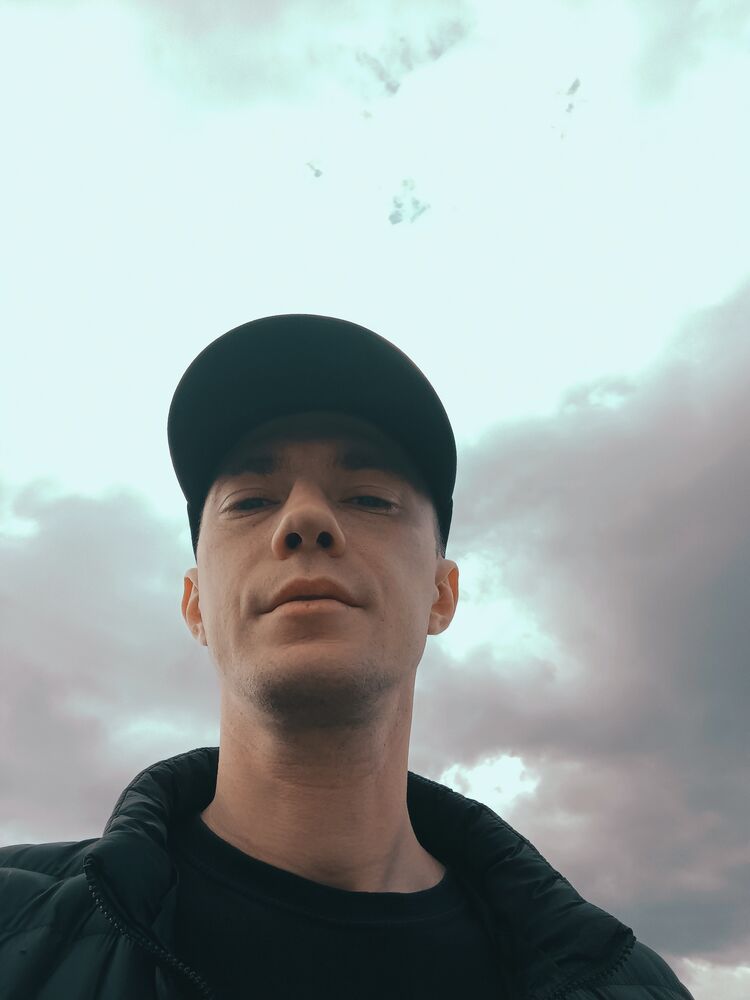 -,   Artem, 32 ,     , c 