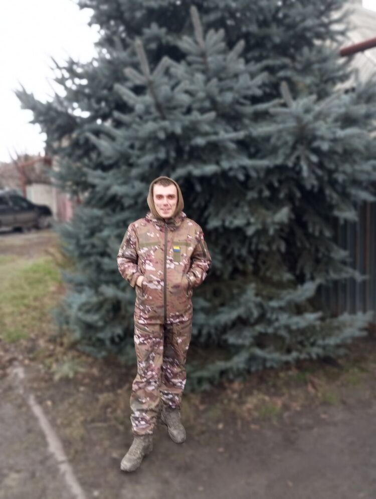  40425916  Igor, 28 ,    
