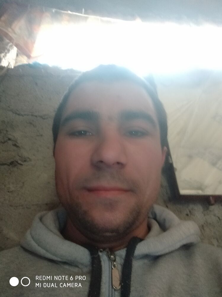  32782866  Vitali, 32 ,    Aalden