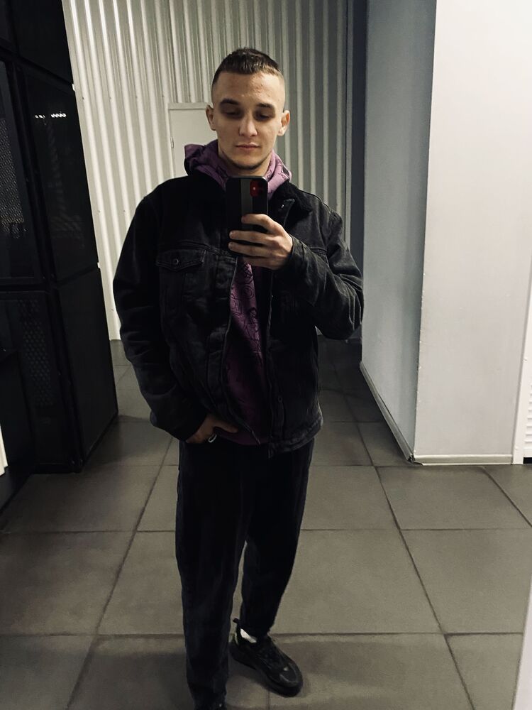  ,   Vladyslav, 30 ,   ,   , c , 
