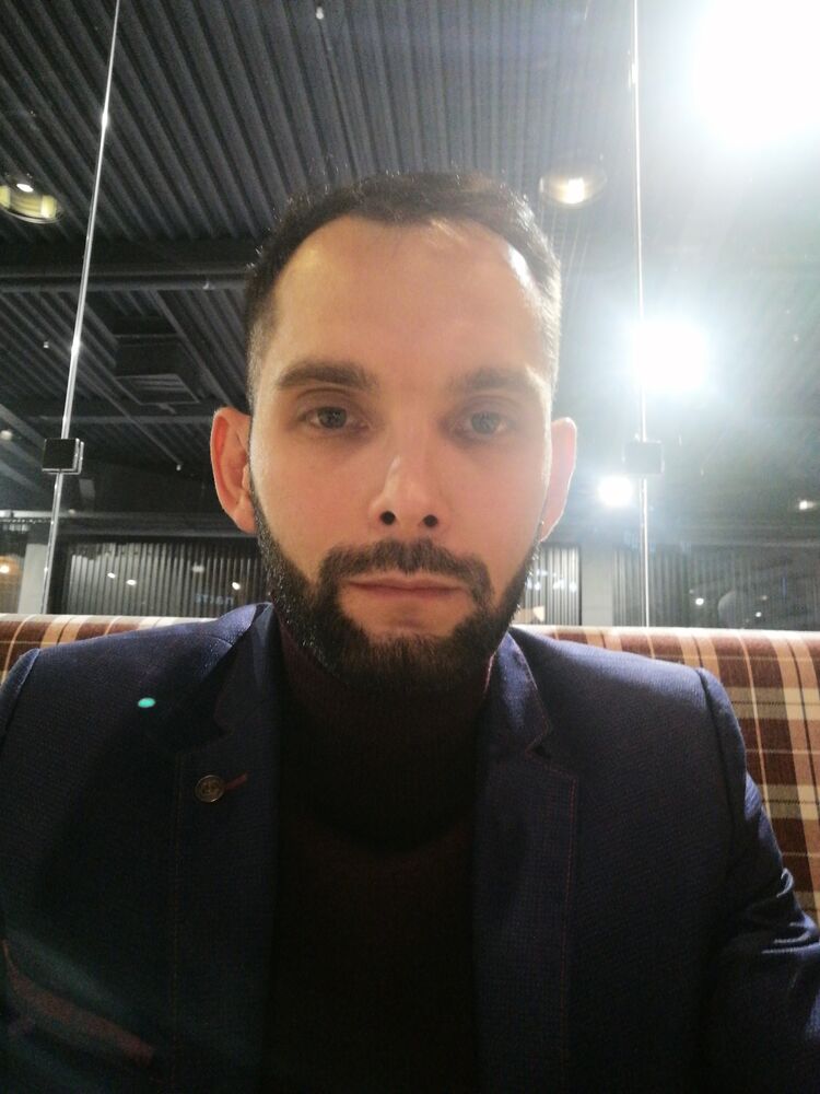  41781396  Michail, 34 ,    