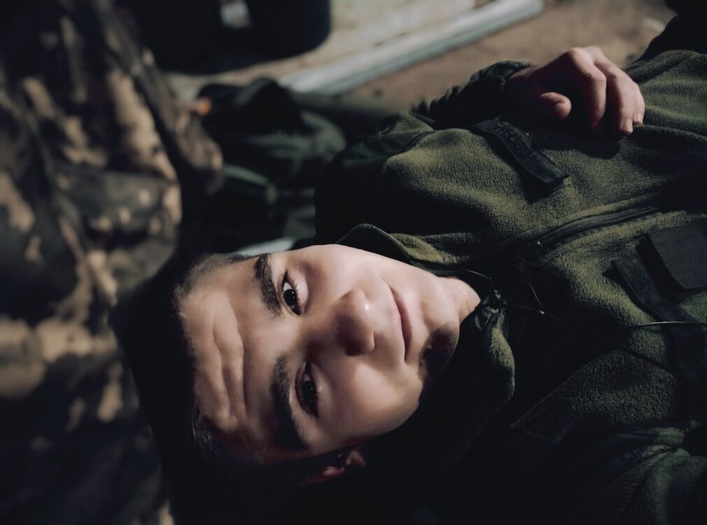  18609136  Sergey, 26 ,    