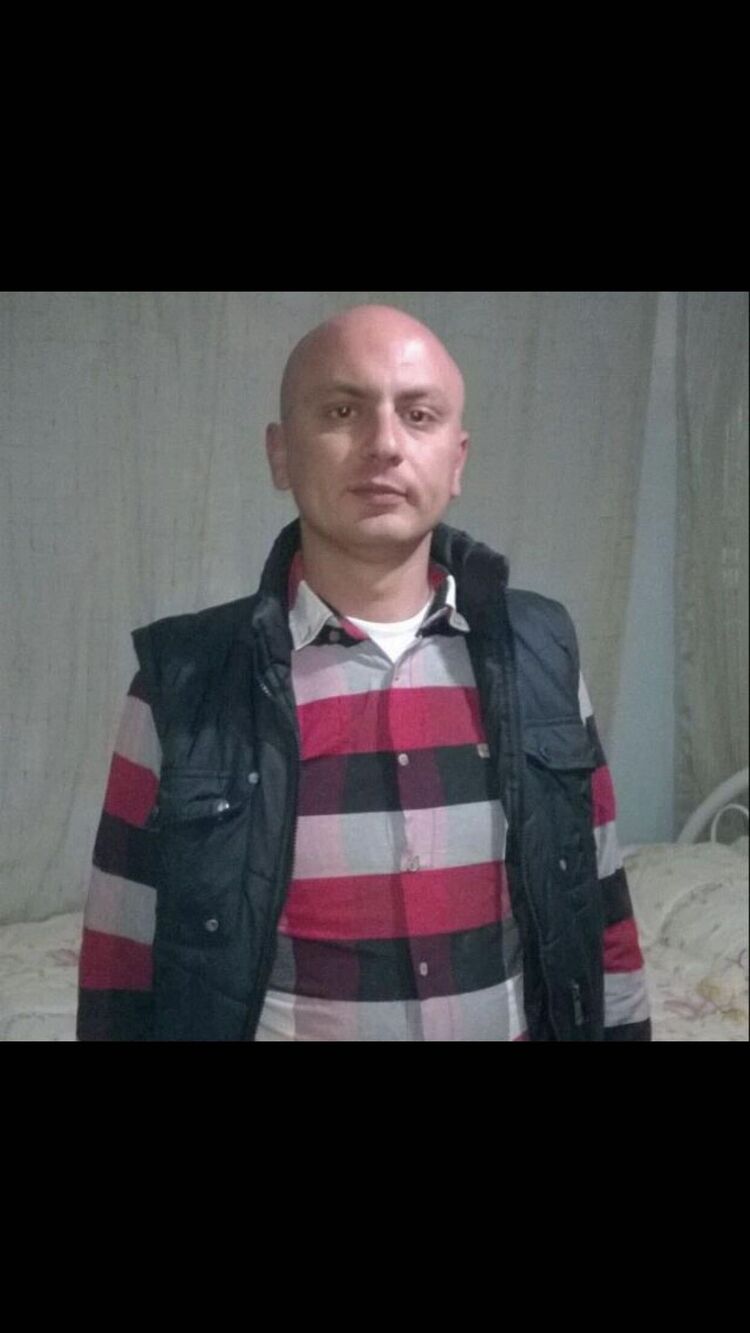  ,   Ahmet, 25 ,   ,   