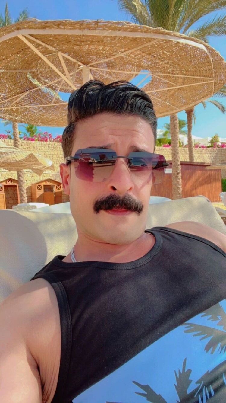  ,   Mohamed, 40 ,   ,   , c 