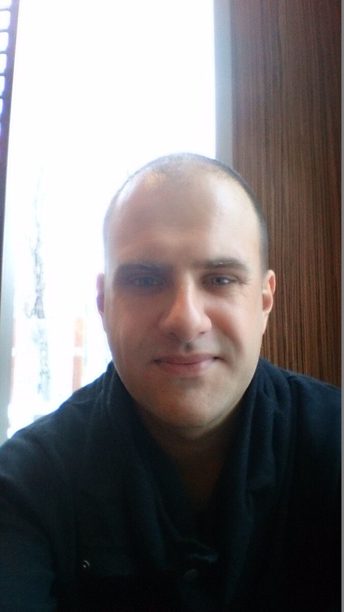  15418676  Alex, 37 ,    