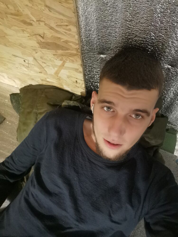  44477166  Poherface, 31 ,    