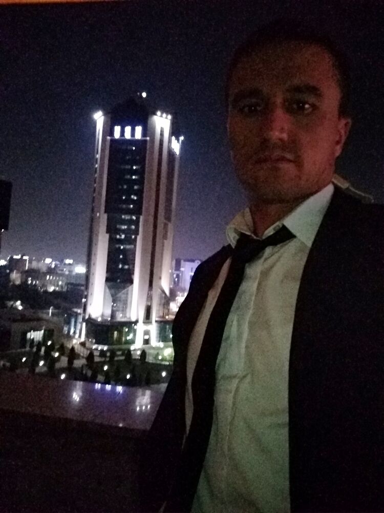  ,   Bob, 38 ,   ,   , c 