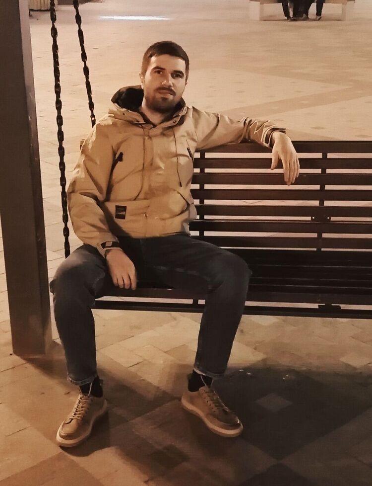  34520276  , 31 ,    