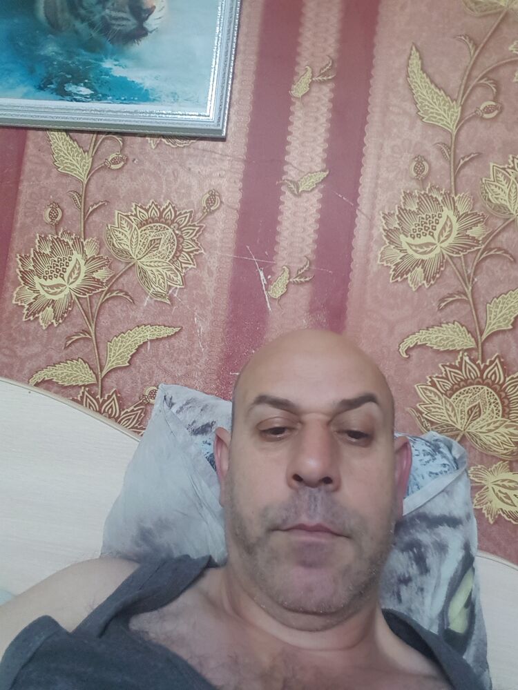  48083516  Mutlu, 51 ,    