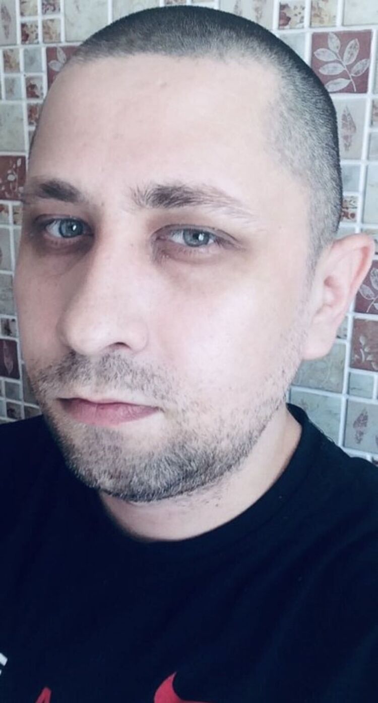  52672656  , 37 ,    
