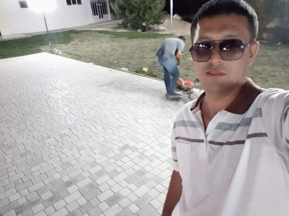  28558836  , 39 ,    
