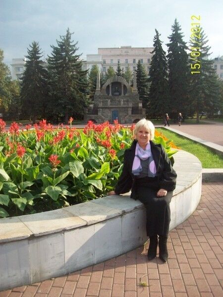  ,   Larissa, 66 ,   c 