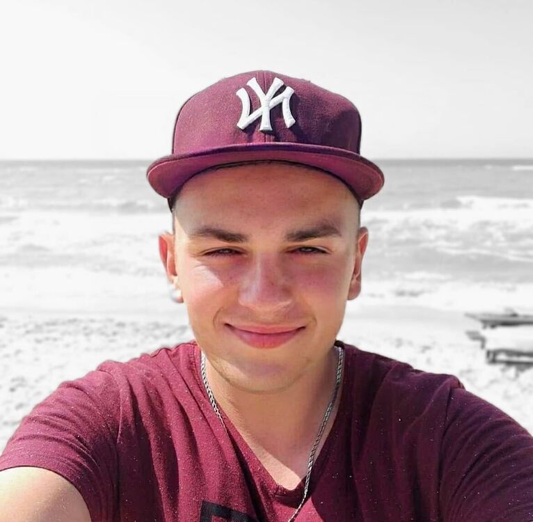  41161836  Valeriy, 32 ,    