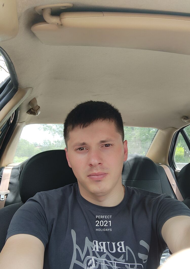  54114146  Viktor, 33 ,    