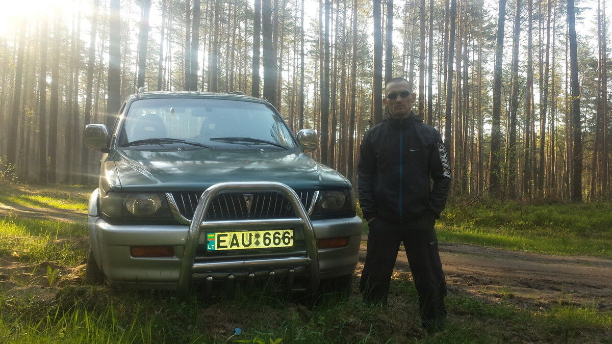  ,   Saulius, 49 ,     , c 