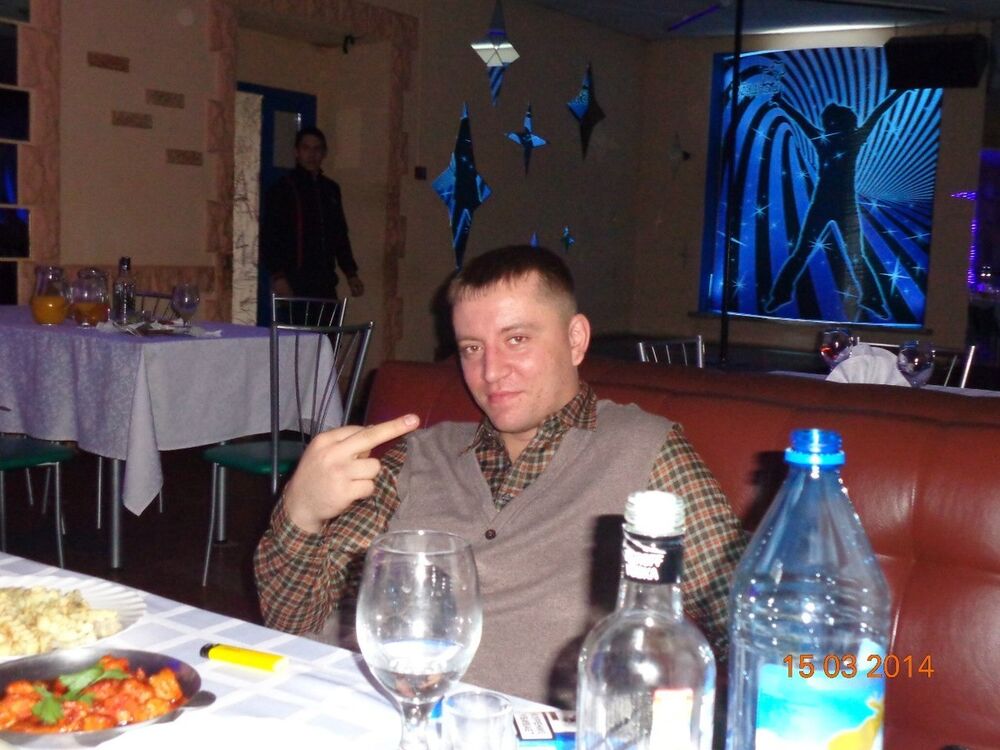  9010536  Alexandr, 39 ,    