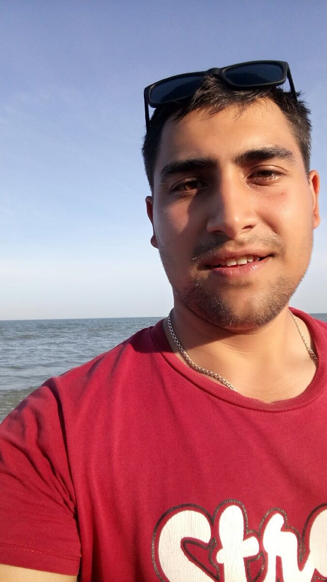  19666756  Oleg, 31 ,    