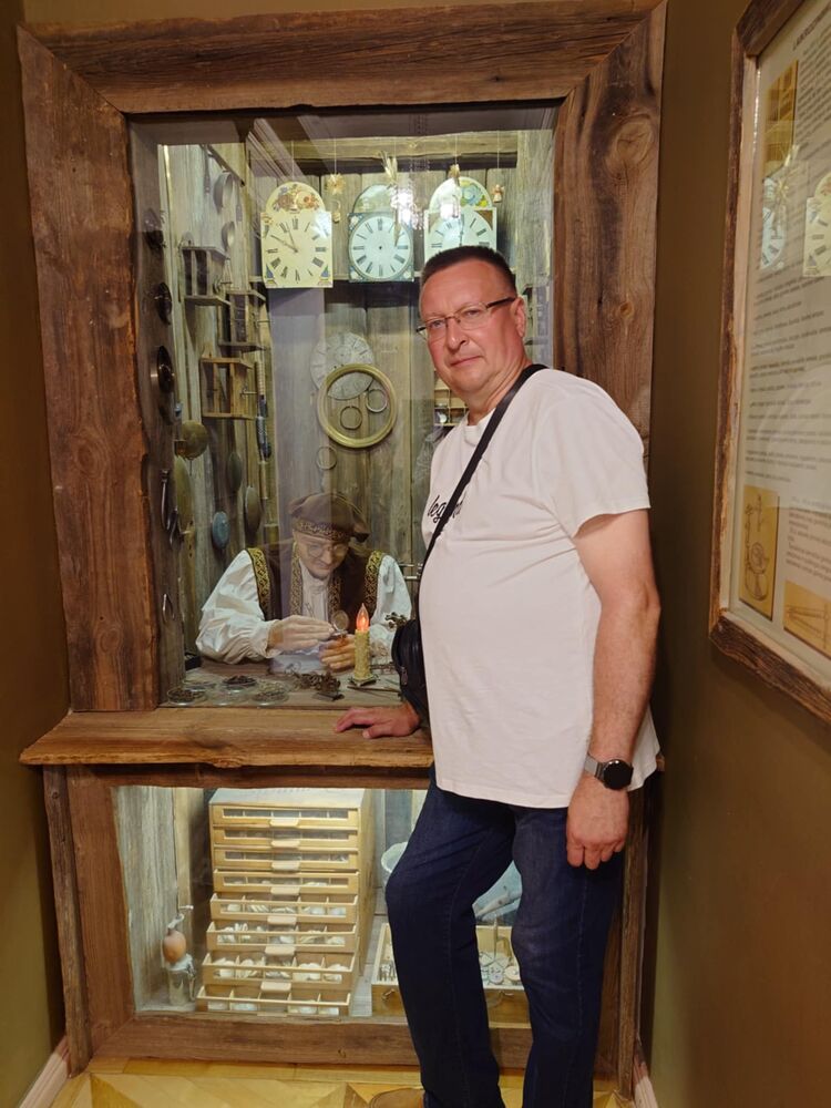  54016766  Saulius, 52 ,    Abbots Langley