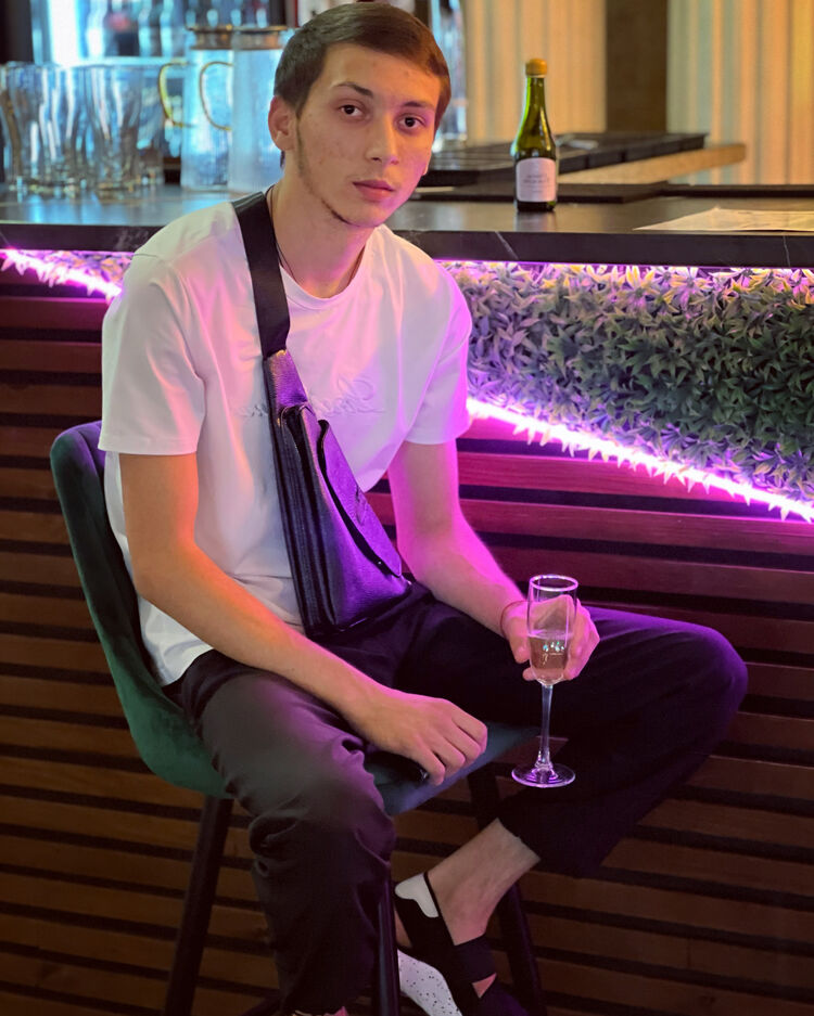  -,   , 24 ,   ,   