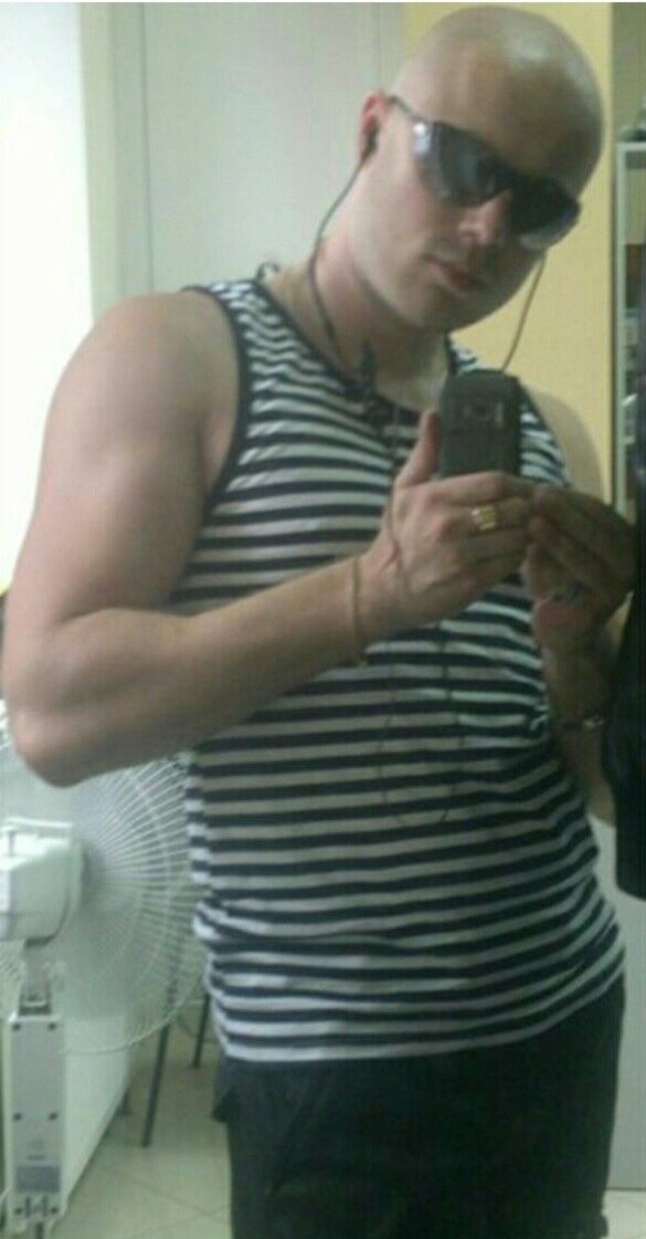  11386656  Alex, 41 ,    