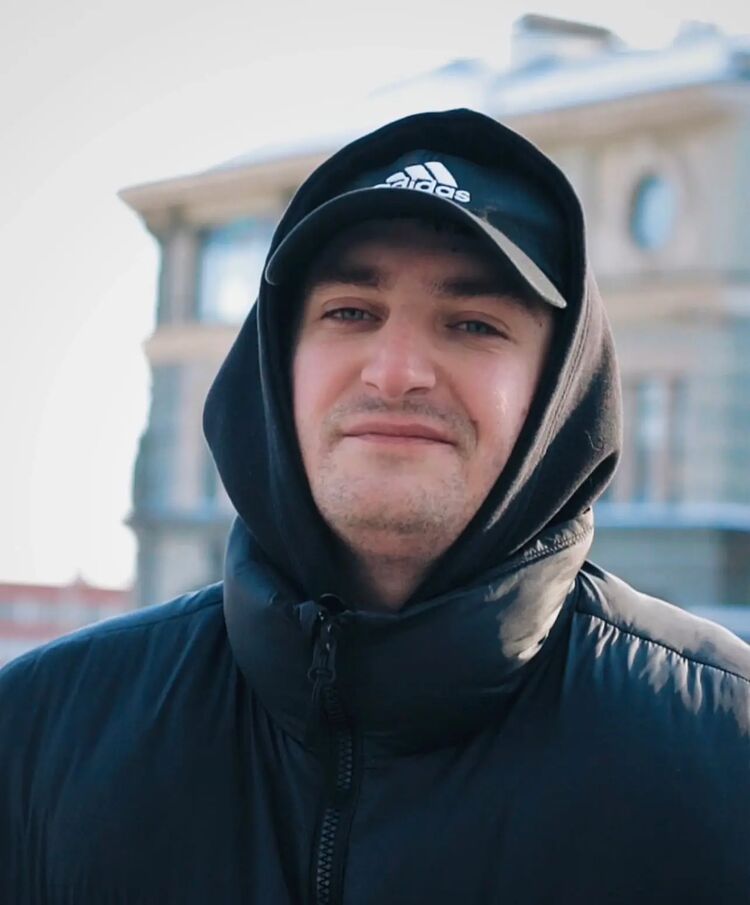  33376596  Gosha, 20 ,    -