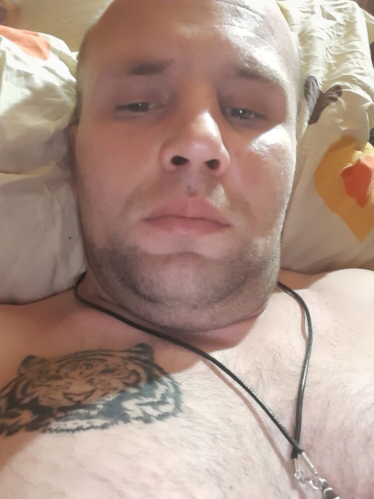  31860076  , 33 ,    