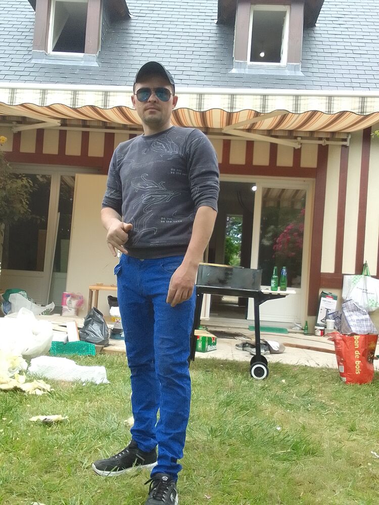  28362936  ALEXANDRU, 37 ,    