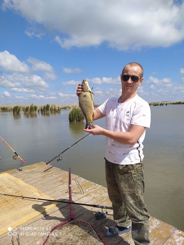  29580086  Sergey, 37 ,    