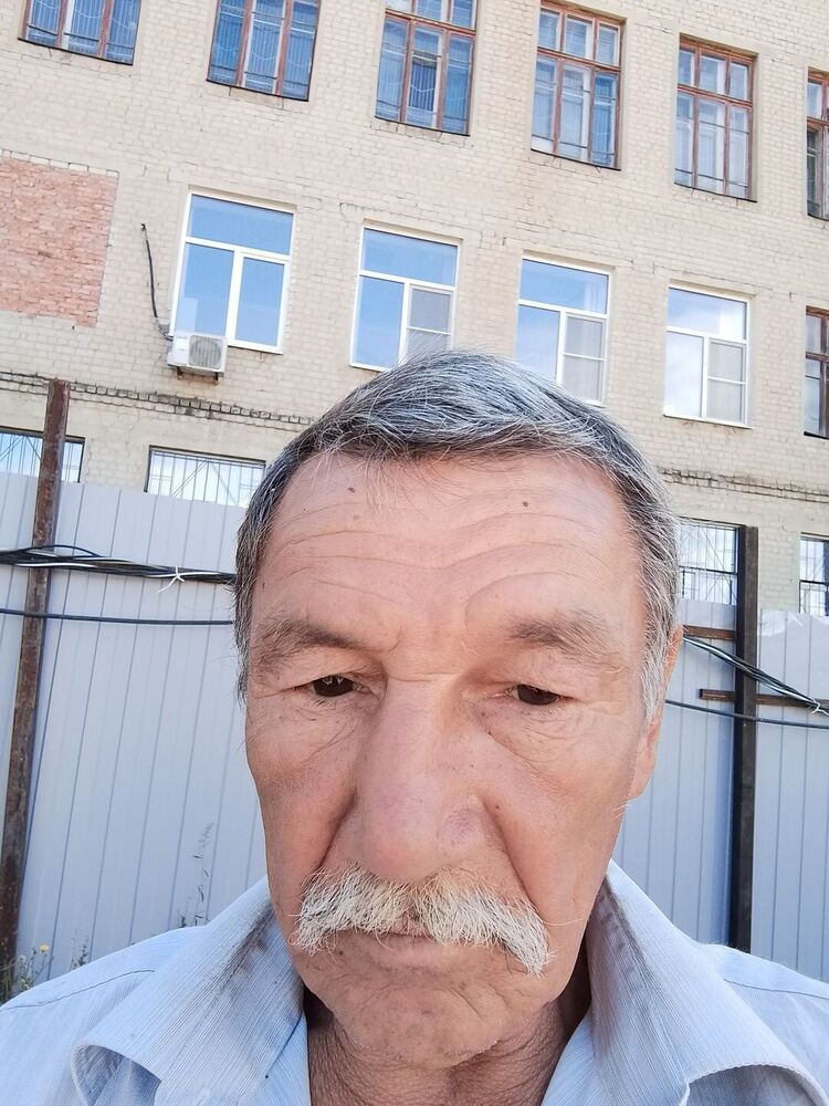  37330116  , 60 ,    