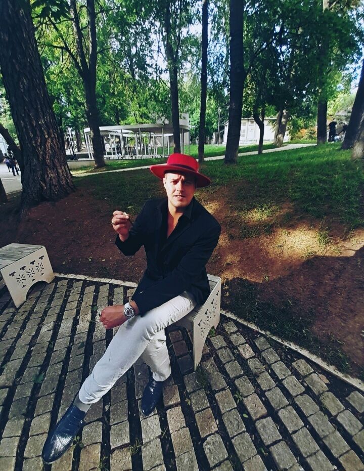  43800986  Alain, 35 ,    