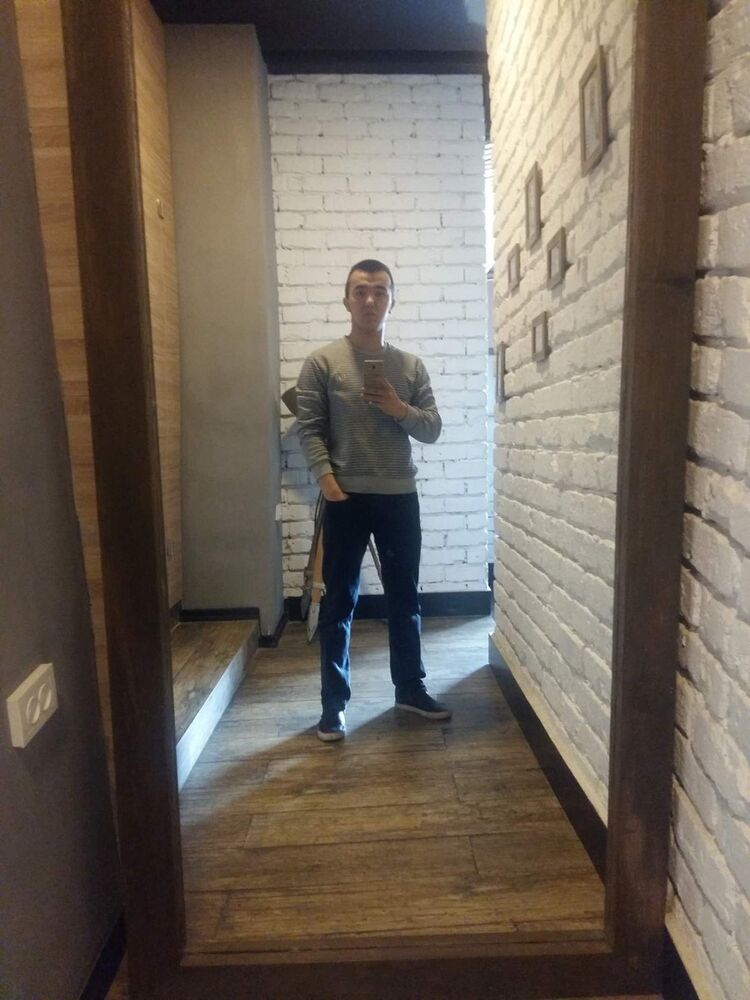  10649046  Elaman, 27 ,    