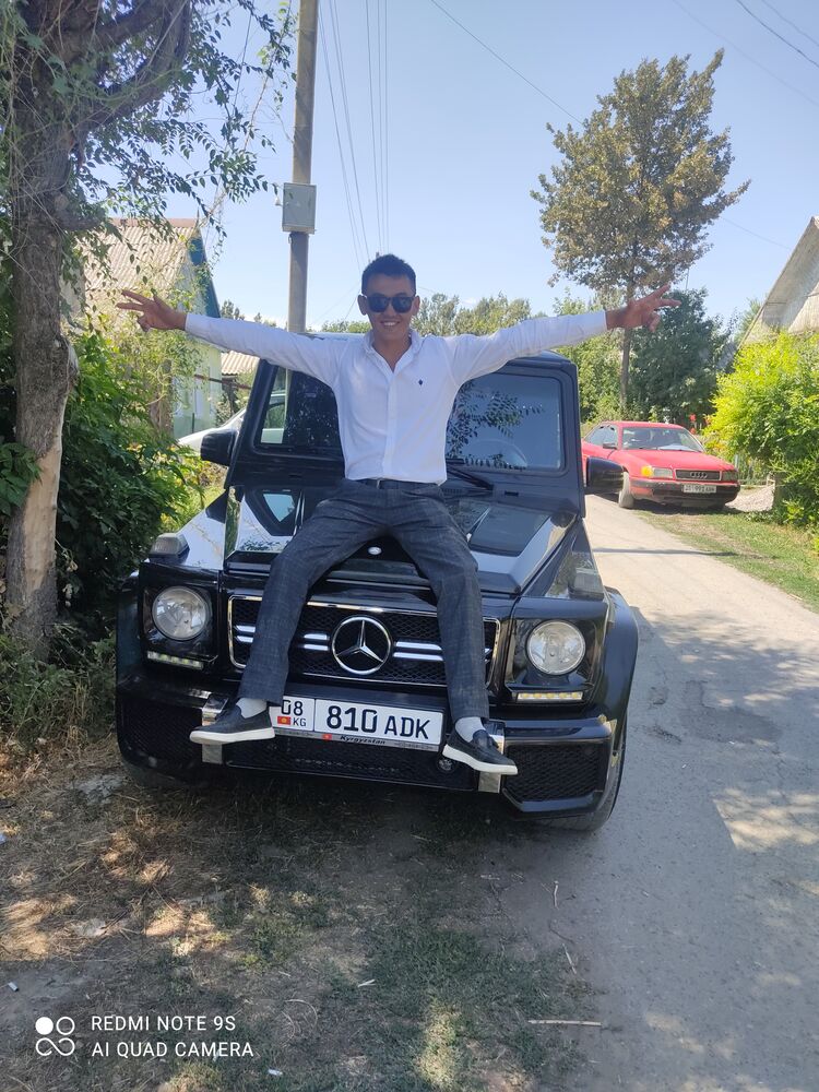  24622836  Adi, 30 ,    
