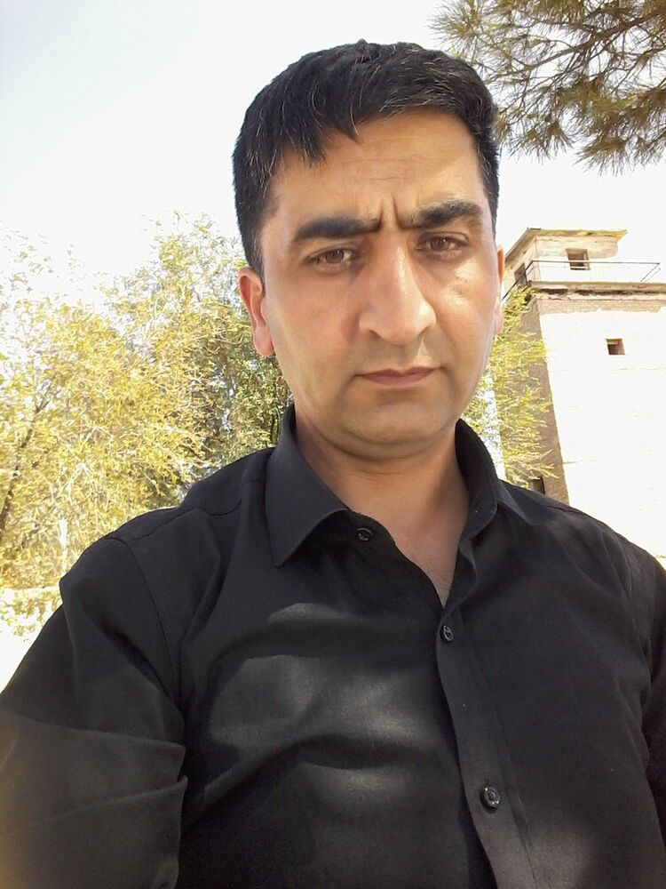  17591276  Vlad, 47 ,    