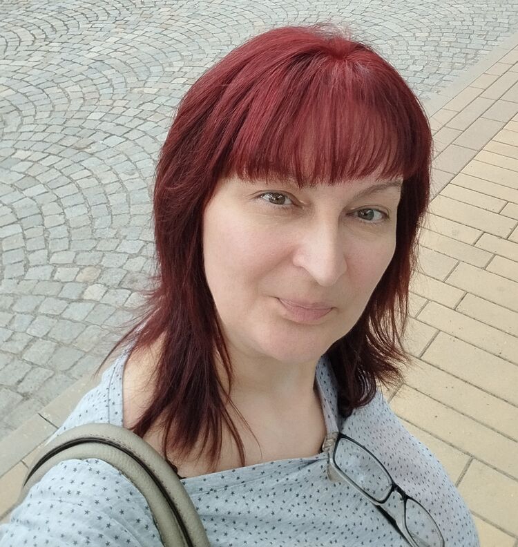  53758776  Irina, 47 ,    Nove Mesto Na Morave