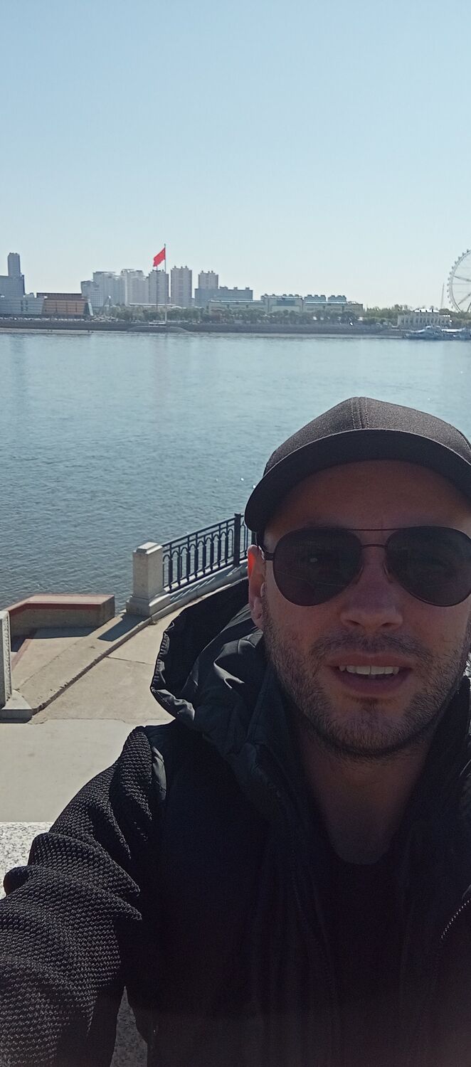  ,   Maxim, 31 ,   ,   