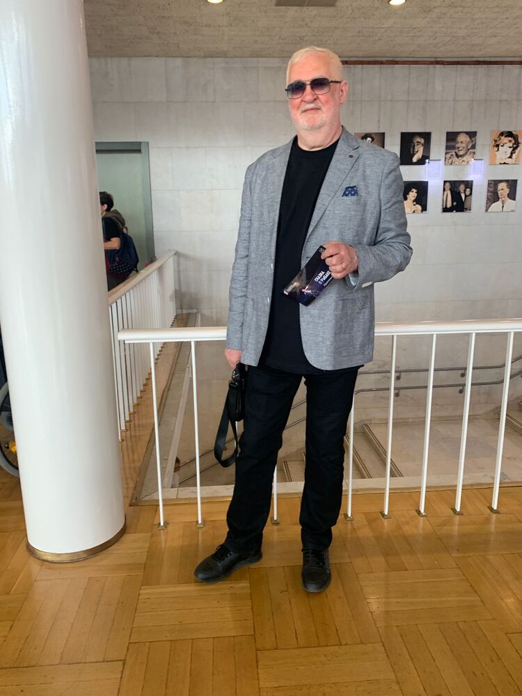  53647956  , 65 ,    -