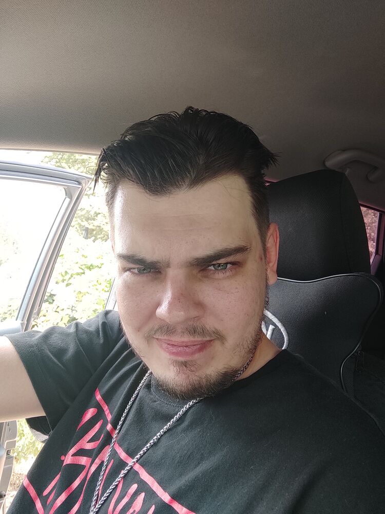  46619906  Roman, 27 ,    